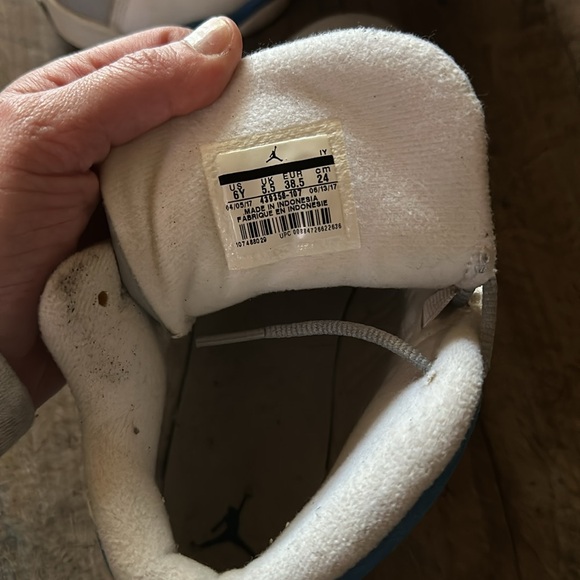Blue and White Jordans - Picture 3 of 4